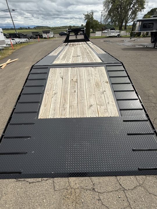 New 2026 Delco Trailers F240 102"X40' Flatbed Trailer