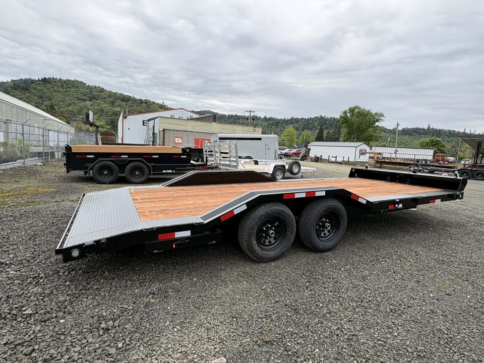 New CAR HAULER 2026 VERSATILE HD720 7X20 ROCK CRAWLER DRIVE OVER FENDERS DOVETAIL 10,000 GVWR TRAILER BLACK