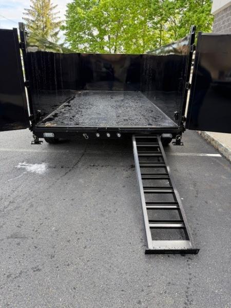 New 2027 MAXX-D DJX8316 Dump Trailer