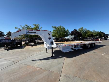 New 2026 Diamond C Trailers FMAX212L32X102HDT 8.5FT X 32FT 25.9K GVW Equipment Trailer
