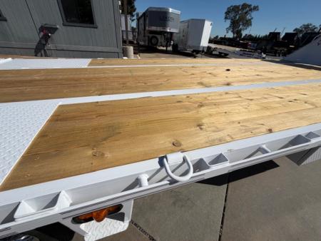 New 2026 Diamond C Trailers FMAX212L32X102HDT 8.5FT X 32FT 25.9K GVW Equipment Trailer