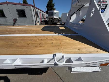New 2026 Diamond C Trailers FMAX212L32X102HDT 8.5FT X 32FT 25.9K GVW Equipment Trailer