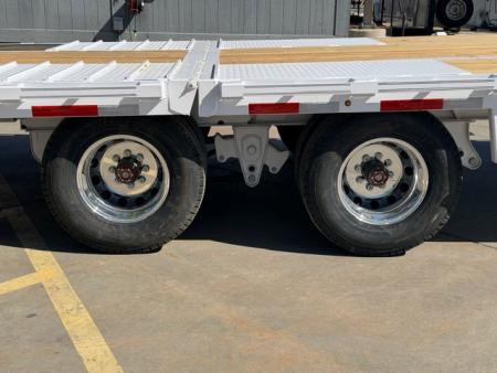New 2026 Diamond C Trailers FMAX212L32X102HDT 8.5FT X 32FT 25.9K GVW Equipment Trailer