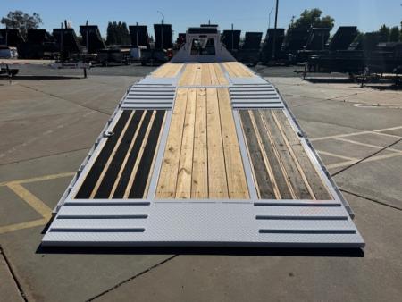 New 2026 Diamond C Trailers FMAX212L32X102HDT 8.5FT X 32FT 25.9K GVW Equipment Trailer