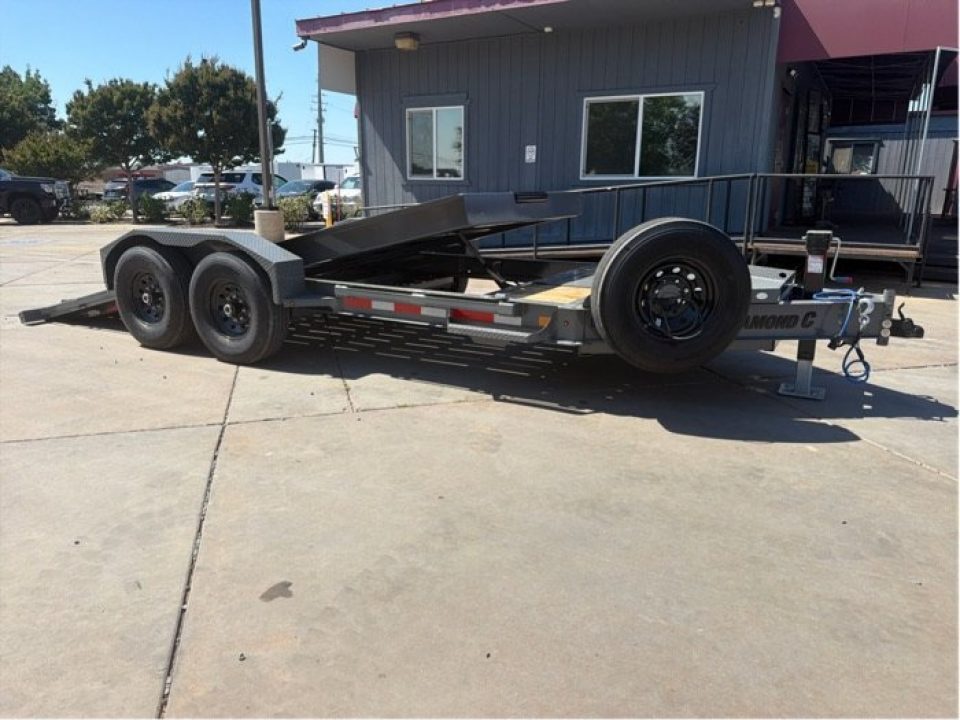New 2026 Diamond C Trailers HDT207L18X82 7FT X 18FT 15.5K GVW Equipment Trailer
