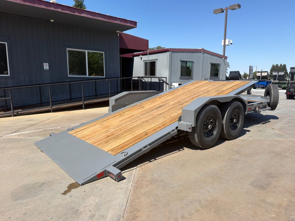 New 2026 Diamond C Trailers HDT207L18X82 7FT X 18FT 15.5K GVW Equipment Trailer