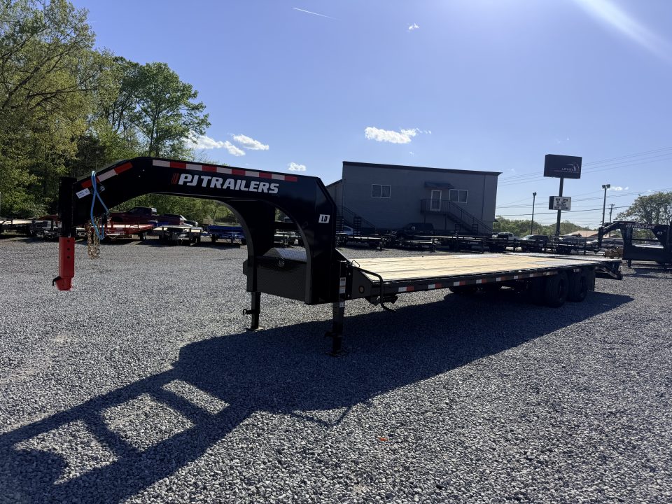 New 2026 PJ Trailers 102X32 GOOSENECK 25K GVWR (MEGA RAMPS) Flatbed Trailer