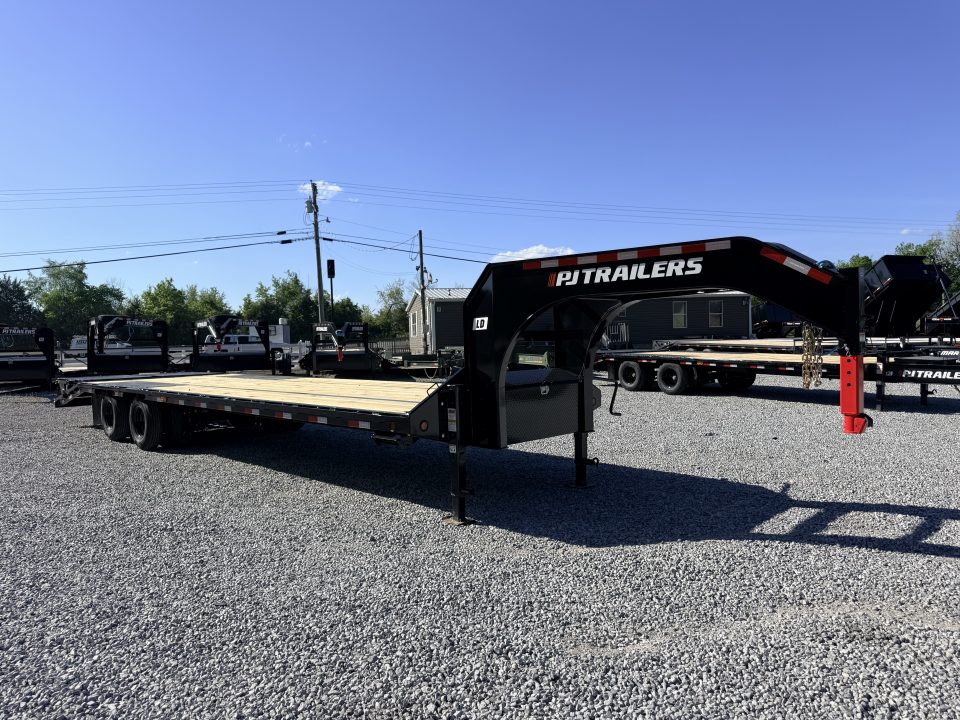 New 2026 PJ Trailers 102X32 GOOSENECK 25K GVWR (MEGA RAMPS) Flatbed Trailer