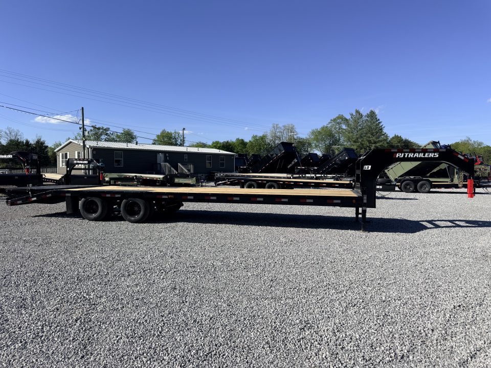 New 2026 PJ Trailers 102X32 GOOSENECK 25K GVWR (MEGA RAMPS) Flatbed Trailer