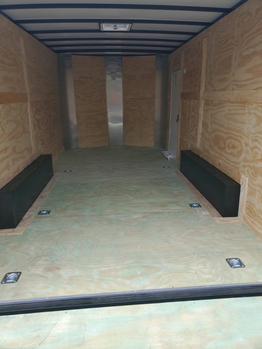 New 2026 Arising 8.5X16 TANDEM AXLE 10000 LB GVWR Cargo / Enclosed Trailer WITH 5200 LB AXLES, 7FT INTERIOR HEIGHT, 8 D RINGS, RAMP FLAP,.080 POLYCORE EXTERIOR, 1 PIECE ALUMINUM ROOF SIDE DOOR STEP AND BARLOCK