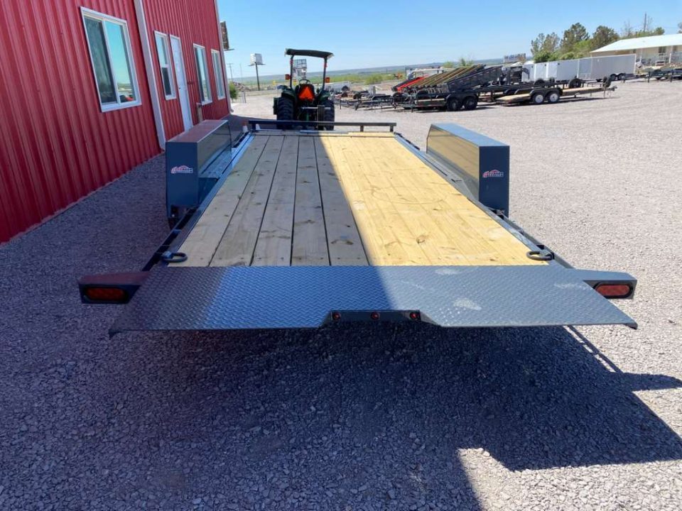 New 2026 Lamar Trailers 83X18 14K GRAITY TILT BUMPER PULL Tilt Trailer