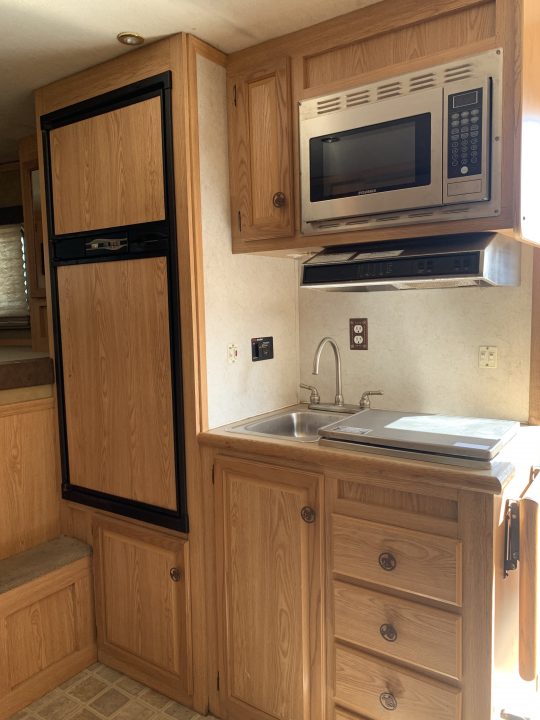 Used 2006 Kiefer Manufacturing 4H GN SLIDE OUT Horse Trailer