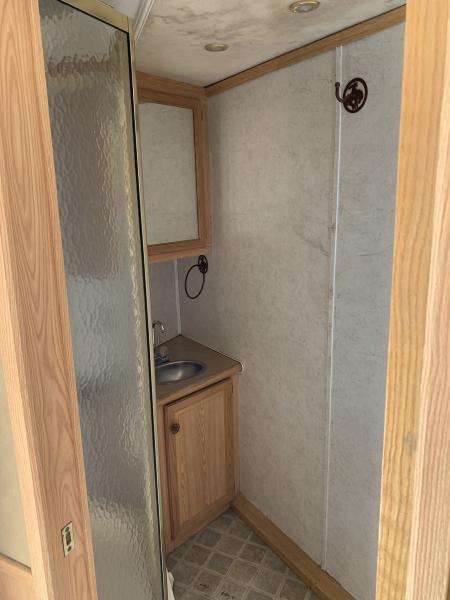 Used 2006 Kiefer Manufacturing 4H GN SLIDE OUT Horse Trailer