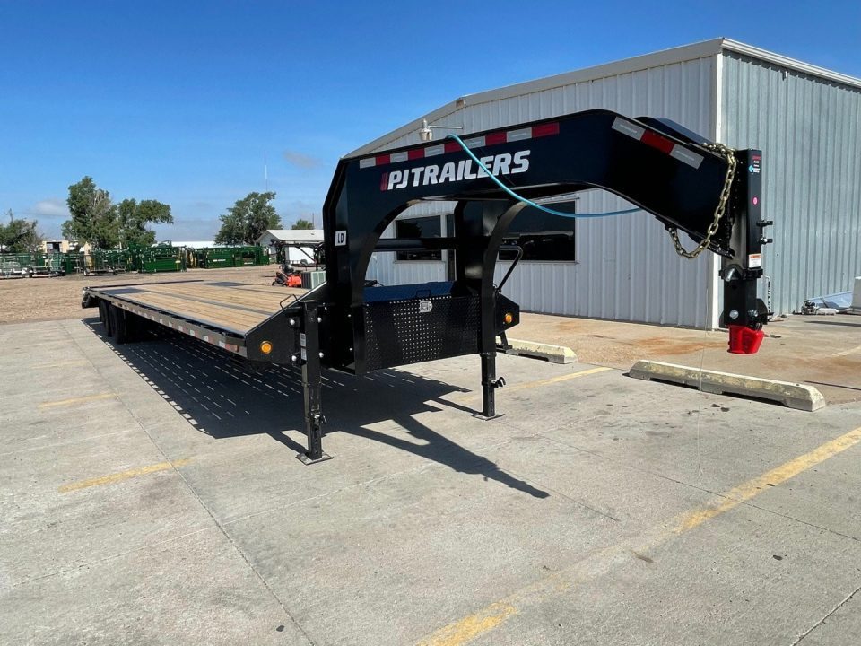 New 2026 PJ Trailers LD402 40' x 102" Hydraulic Brakes Flatbed Trailer