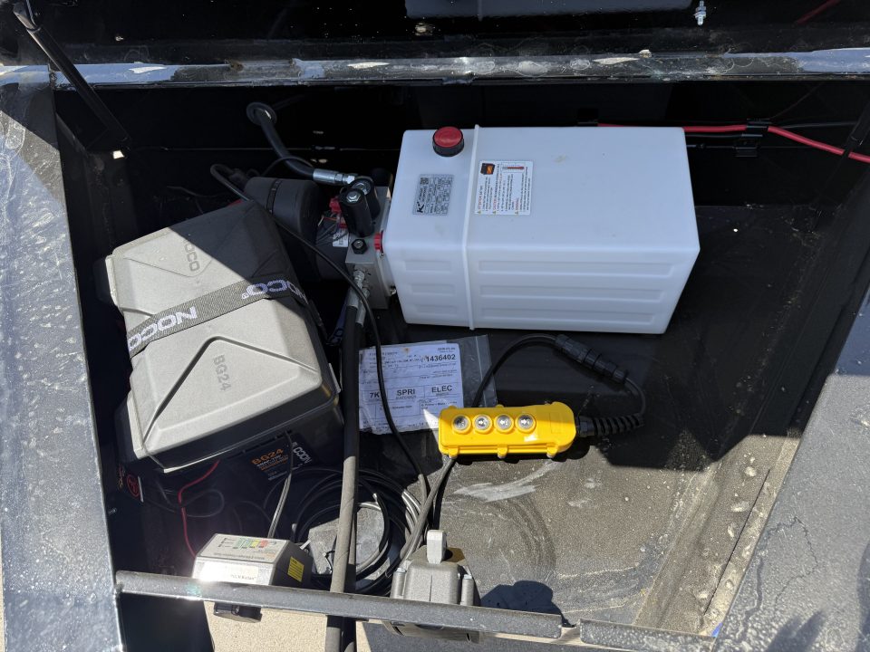 New 2026 PJ Trailers 14' X 83" X 48"Voyager Package Dump Trailer