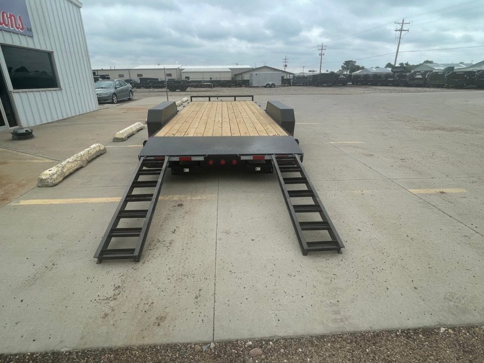 New 2026 PJ Trailers C5 20' X 83" Car Hauler