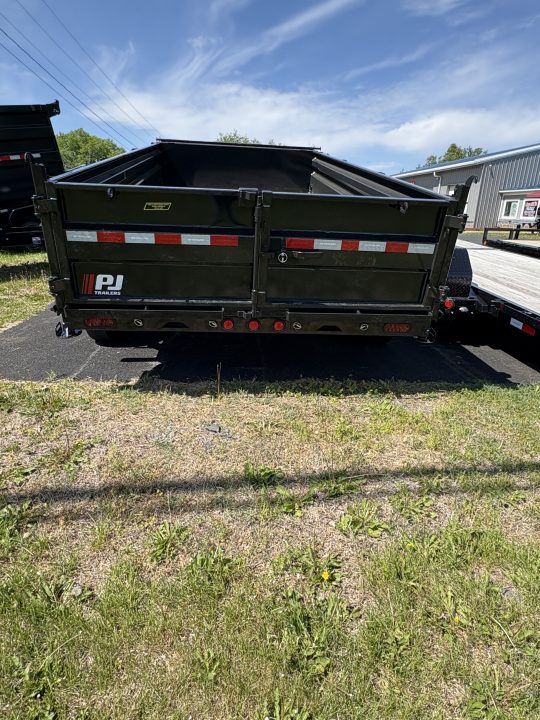 New 2026 PJ Trailers (DL)14'x83" Low Pro Dump Trailer