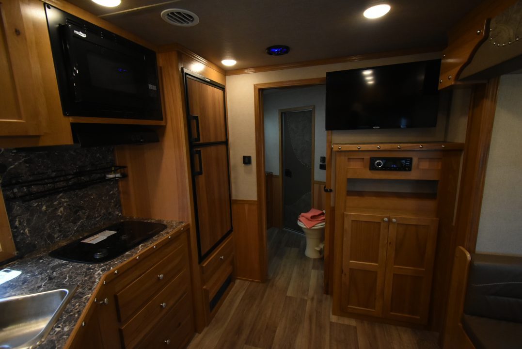 Used 2023 SMC Laramie Horse Trailer
