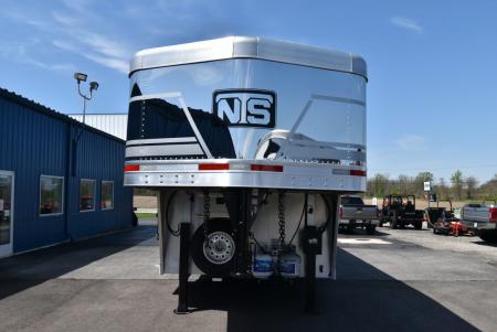 Used 2023 SMC Laramie Horse Trailer