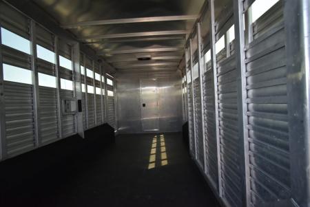 Used 2023 SMC Laramie Horse Trailer