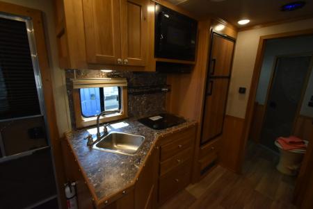 Used 2023 SMC Laramie Horse Trailer