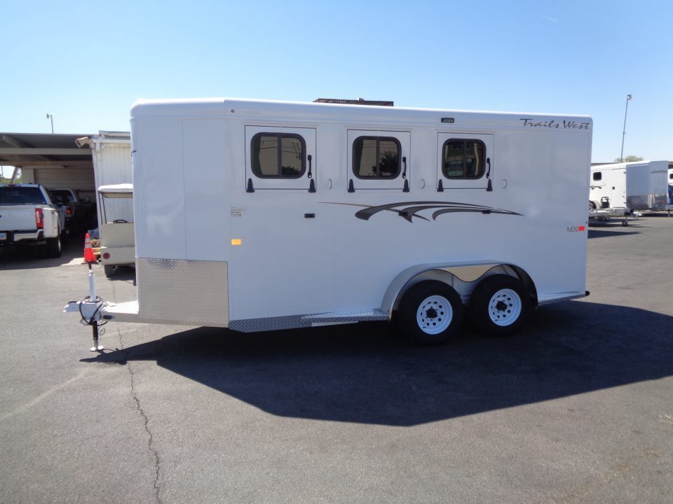 New 2027 Trails West *ADV MX II 3H * ADVENTURE MX II 3-Horse Slant Load Horse Trailer