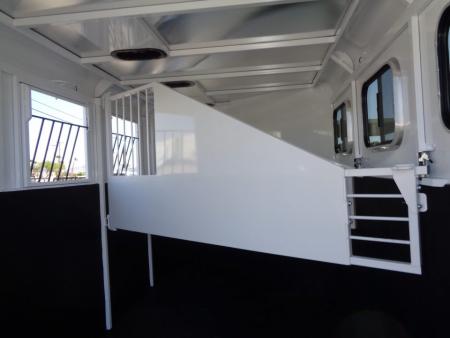 New 2027 Trails West *ADV MX II 3H * ADVENTURE MX II 3-Horse Slant Load Horse Trailer