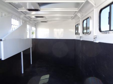 New 2027 Trails West *ADV MX II 3H * ADVENTURE MX II 3-Horse Slant Load Horse Trailer