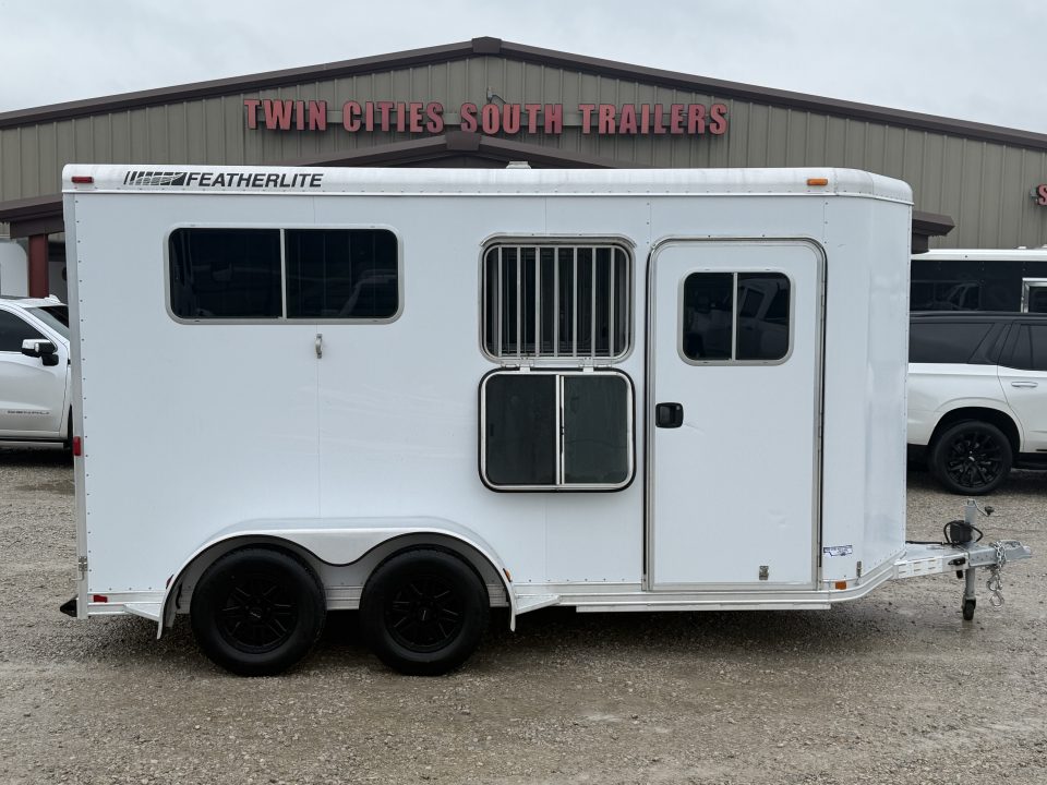 Used 2006 Featherlite 2 Horse Bumper Pull Horse Trailer