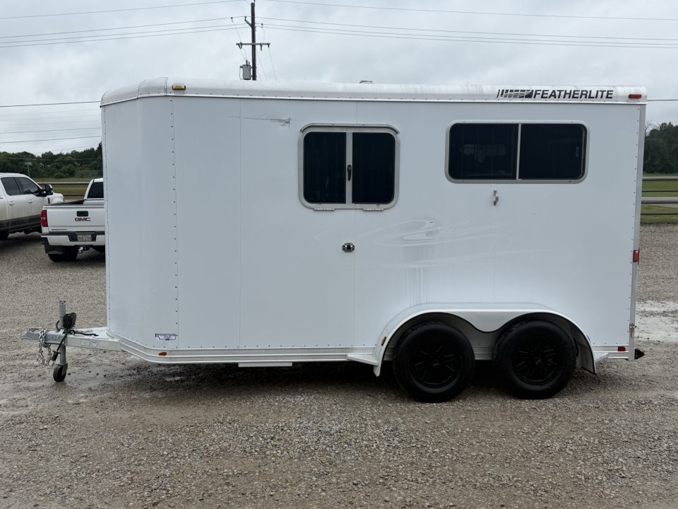 Used 2006 Featherlite 2 Horse Bumper Pull Horse Trailer