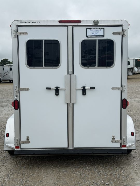 Used 2006 Featherlite 2 Horse Bumper Pull Horse Trailer