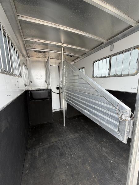 Used 2006 Featherlite 2 Horse Bumper Pull Horse Trailer