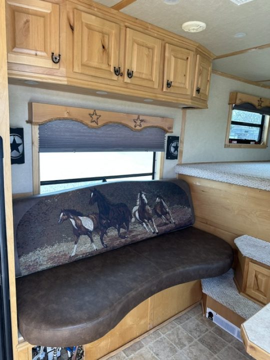 Used 2006 Kiefer 4 Horse Living Quarter