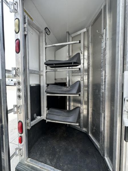 Used 2006 Kiefer 4 Horse Living Quarter