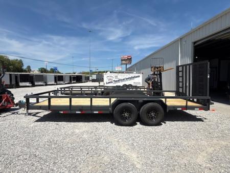 New Lamar Utility 83x20 10k W/ HD Spring Assisted Gate W/ Ramp Legs