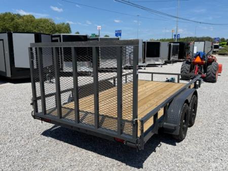 New Lamar Utility 83x14 7k w/ Single Brake & SQ Tube Top Rail