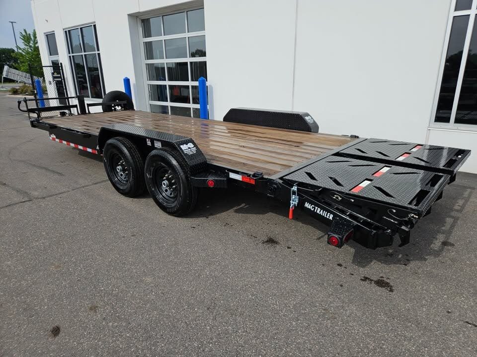 New ETB 83X20 (17+3) 14K EQUIPMENT TRAILER W/JUMBO RAMPS-BLACK