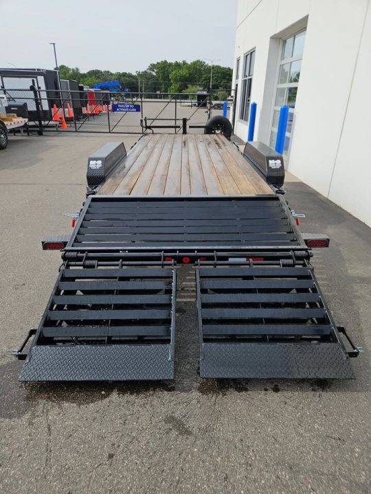 New ETB 83X20 (17+3) 14K EQUIPMENT TRAILER W/JUMBO RAMPS-BLACK