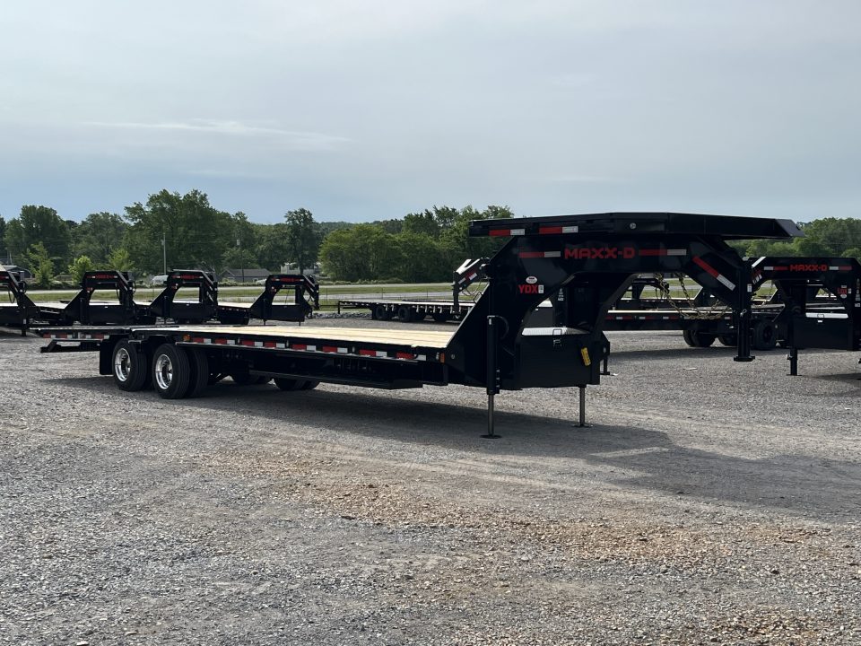 New 2026 MAXXD Hydraulic Dovetail Gooseneck Trailer | 34' x 102' 30K GVWR