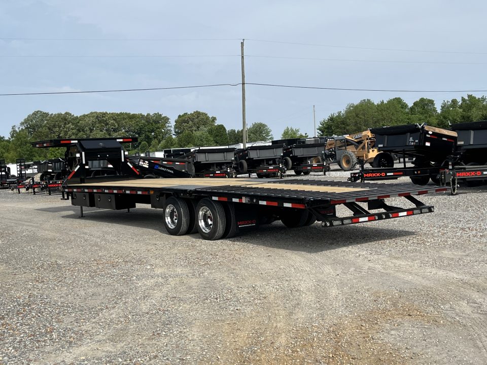 New 2026 MAXXD Hydraulic Dovetail Gooseneck Trailer | 34' x 102' 30K GVWR