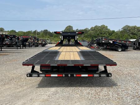 New 2026 MAXXD Hydraulic Dovetail Gooseneck Trailer | 34' x 102' 30K GVWR