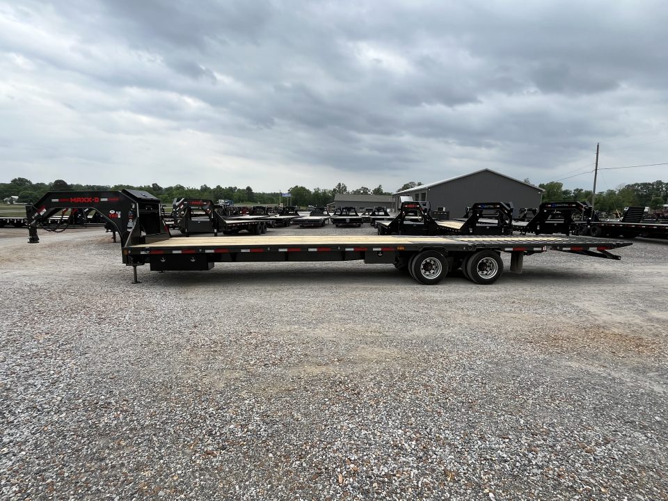 New 2026 MAXXD Hydraulic Dovetail Gooseneck Trailer | 102" x 36' | 40K GVWR