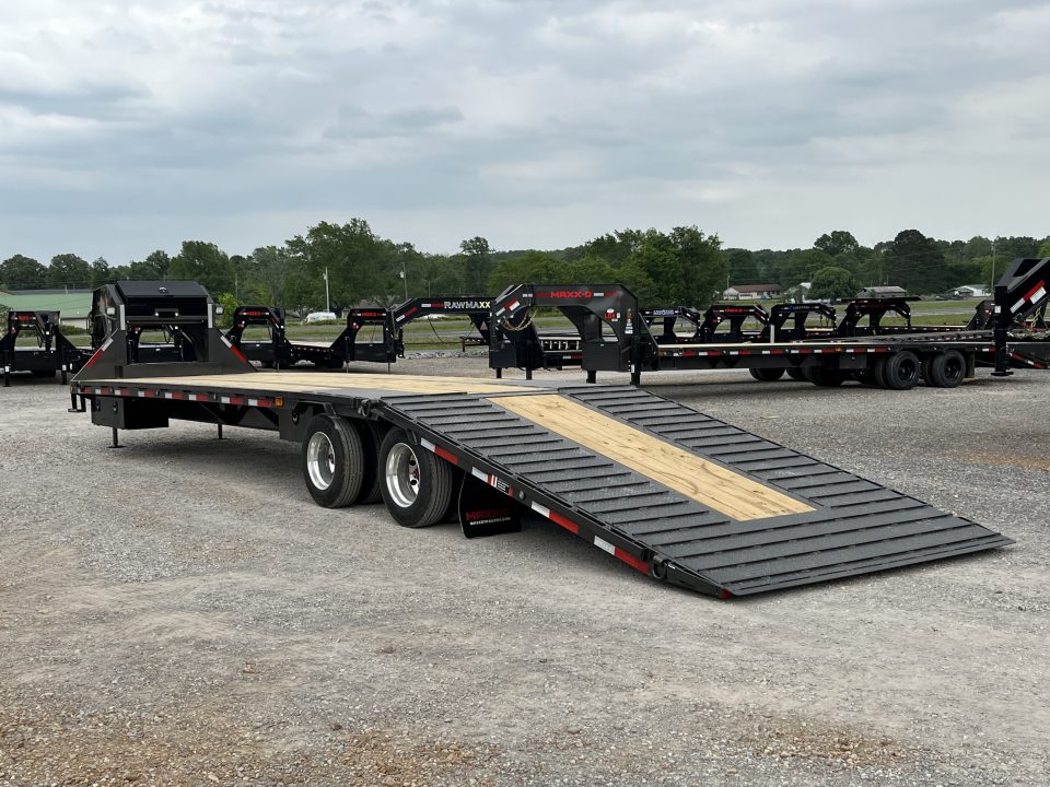 New 2026 MAXXD Hydraulic Dovetail Gooseneck Trailer | 102" x 36' | 40K GVWR