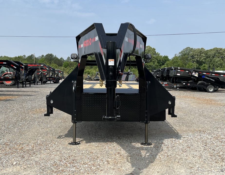 New 2026 MAXXD Hydraulic Dovetail Gooseneck Trailer | 34' x 102' 30K GVWR