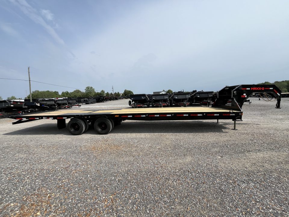 New 2026 MAXXD Hydraulic Dovetail Gooseneck Trailer | 34' x 102' 30K GVWR
