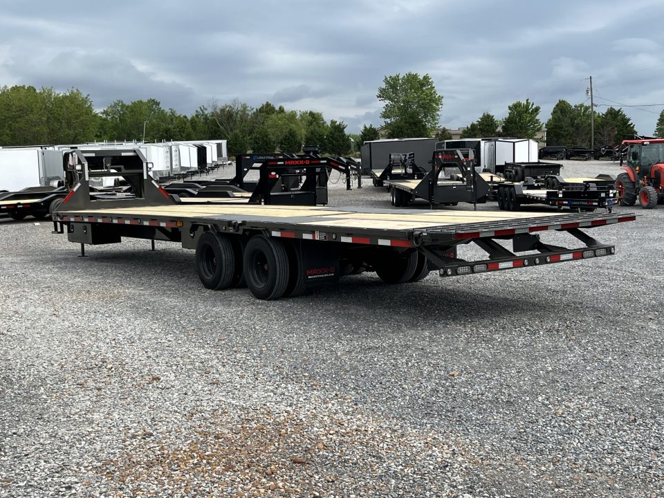 New 2026 MAXXD Hydraulic Dovetail Gooseneck Trailer | 34' x 102' 30K GVWR