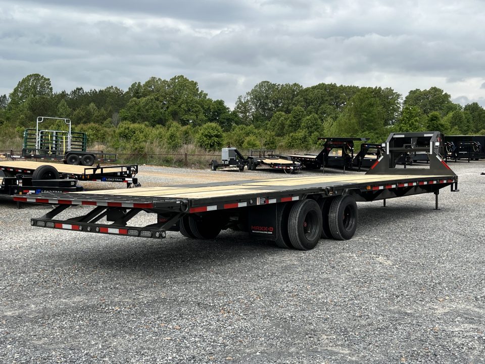 New 2026 MAXXD Hydraulic Dovetail Gooseneck Trailer | 34' x 102' 30K GVWR