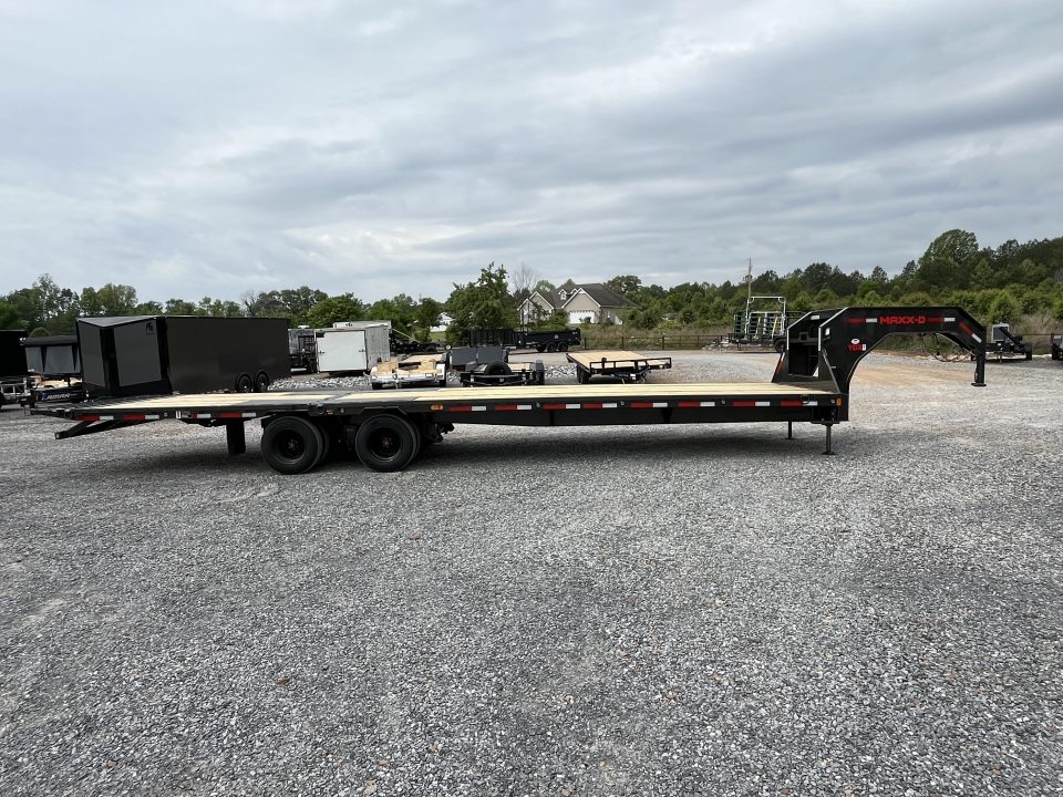 New 2026 MAXXD Hydraulic Dovetail Gooseneck Trailer | 34' x 102' 30K GVWR