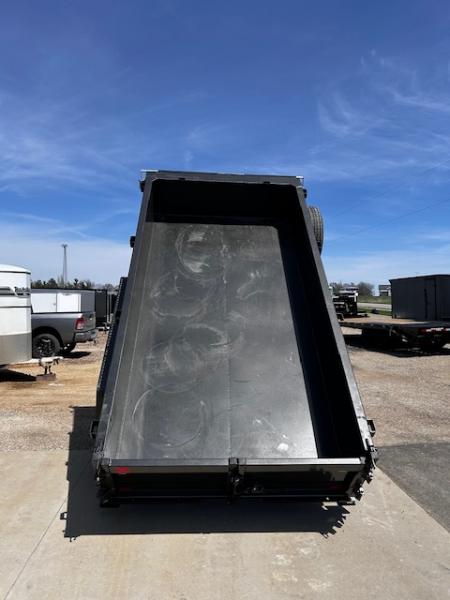 New 2026 MAXXD D7X 72X12 9.9K GVWR WIRELESS KIT-STAB JACKS-SPARE-TARP Dump Trailer