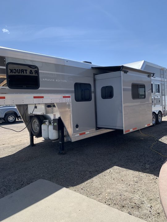 Used 2020 SMC SL8313SSR 3 Horse Trailer